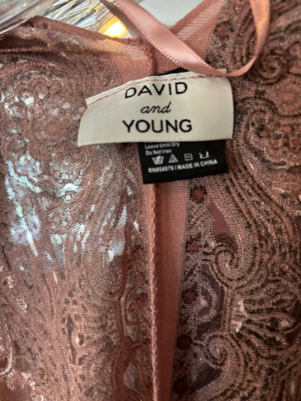 David and Young Sheer Paisley Fringe Kimono in Mauve - Picture 4 of 7